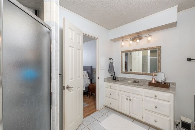 1168 E Oaks Manor Drive, Fayetteville, AR 72703