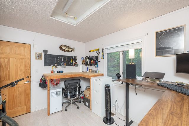 1168 E Oaks Manor Drive, Fayetteville, AR 72703