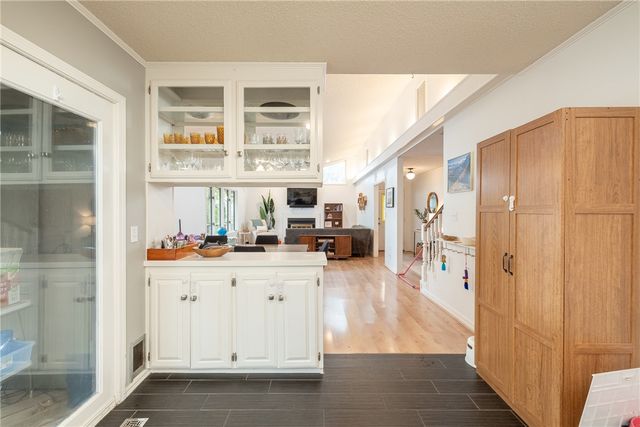 1168 E Oaks Manor Drive, Fayetteville, AR 72703