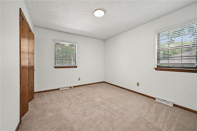 1728 Haas Drive, Kansas City, KS 66106