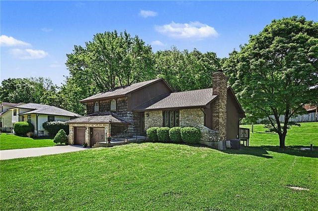 1728 Haas Drive, Kansas City, KS 66106