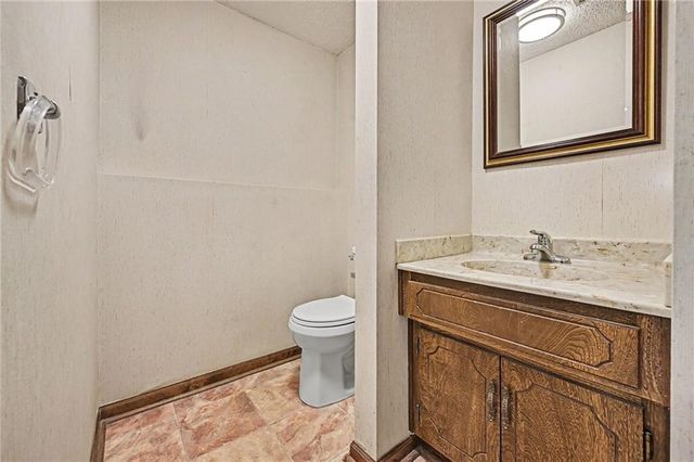1728 Haas Drive, Kansas City, KS 66106