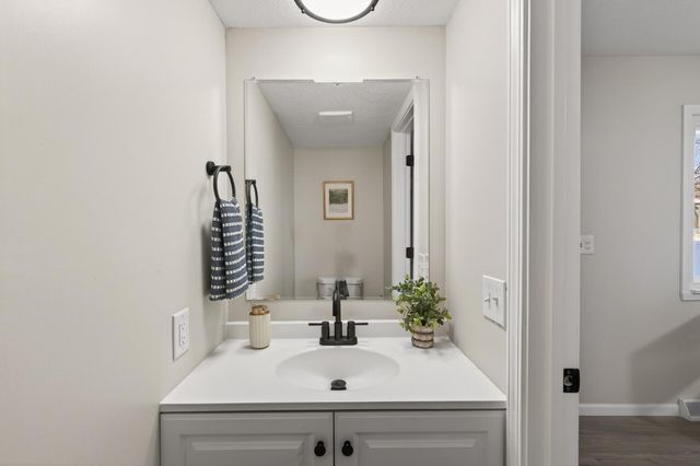 250 20th Avenue S, South Saint Paul, MN 55075