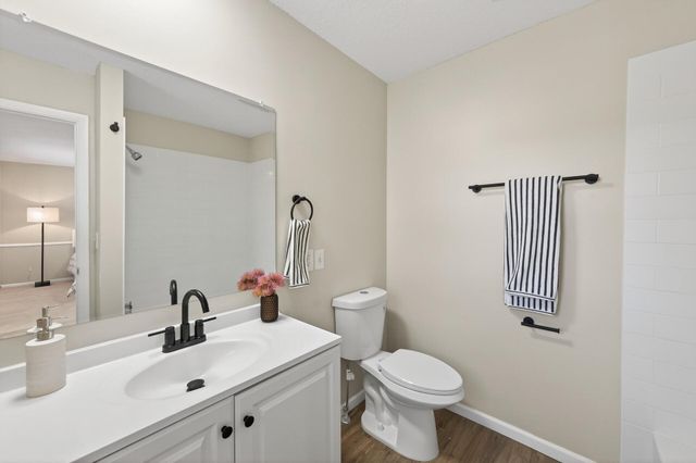 250 20th Avenue S, South Saint Paul, MN 55075