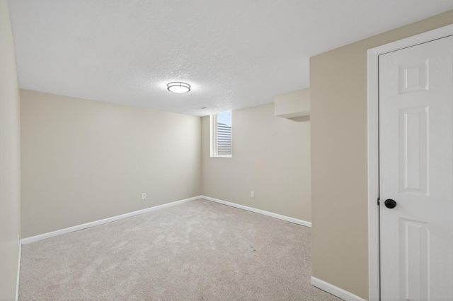 250 20th Avenue S, South Saint Paul, MN 55075