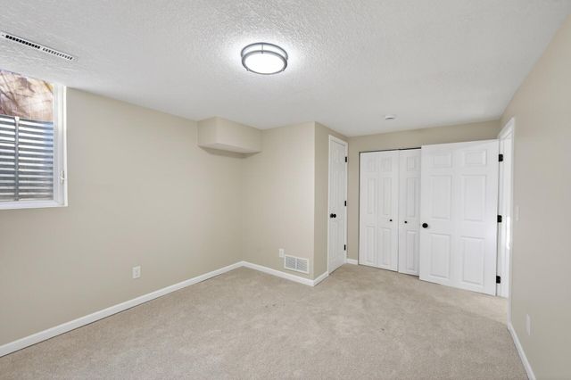 250 20th Avenue S, South Saint Paul, MN 55075