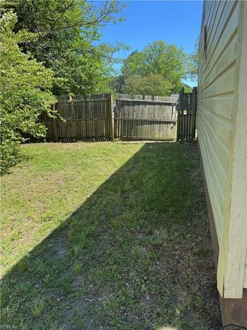 321 Beacon RD, Portsmouth, VA 23702