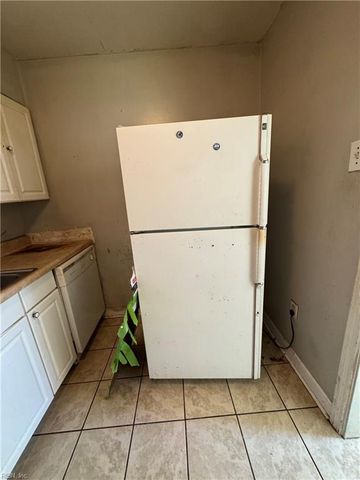 321 Beacon RD, Portsmouth, VA 23702