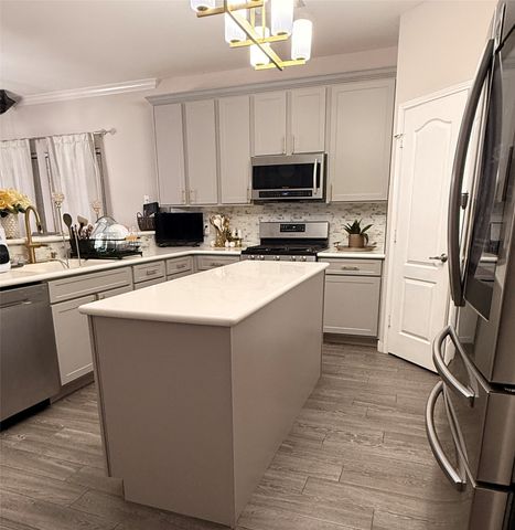 1610 Wildflower Drive, Waxahachie, TX 75165