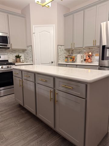 1610 Wildflower Drive, Waxahachie, TX 75165