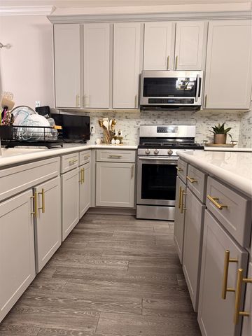 1610 Wildflower Drive, Waxahachie, TX 75165