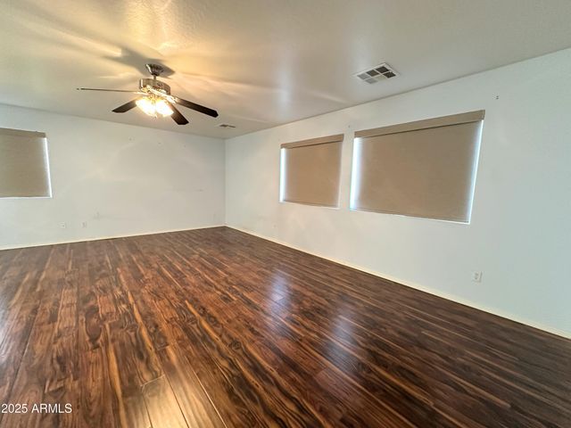 231 E MULE TRAIN Trail, San Tan Valley, AZ 85143