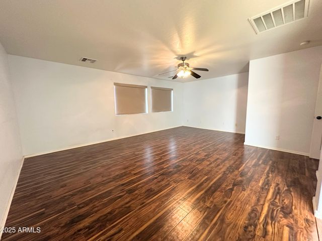 231 E MULE TRAIN Trail, San Tan Valley, AZ 85143