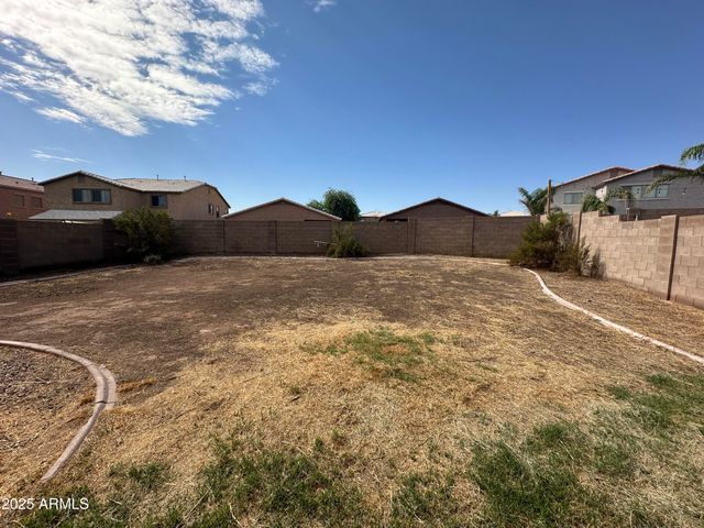 231 E MULE TRAIN Trail, San Tan Valley, AZ 85143
