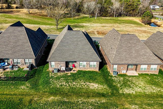 204 Zion Cove Lane, Englewood, TN 37329