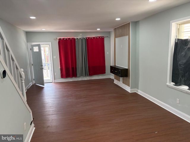4526 E STILES ST, Philadelphia, PA 19124