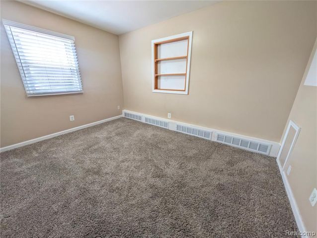 15870 Allen Road, Taylor, MI 48180