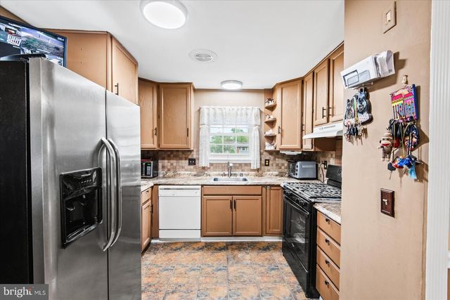 7986 DEWARD CT, Manassas, VA 20109