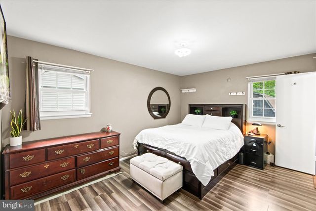 7986 DEWARD CT, Manassas, VA 20109