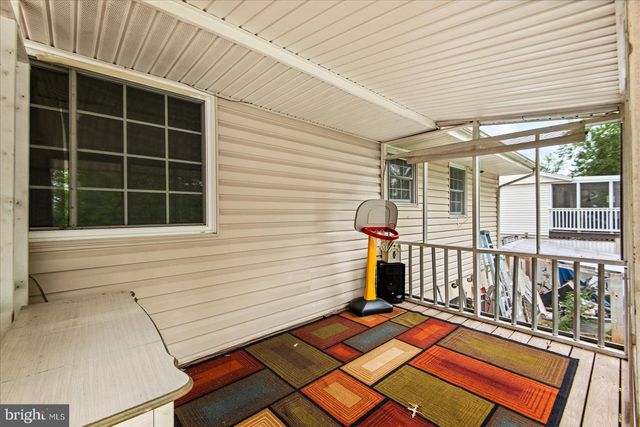 7986 DEWARD CT, Manassas, VA 20109