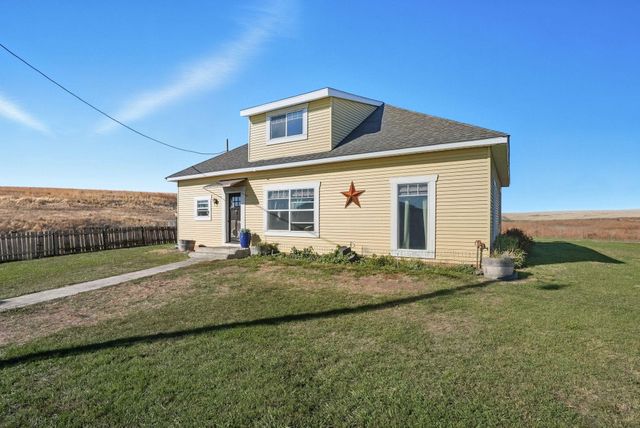 5283 Estate Road North Rd, Sprague, WA 99032