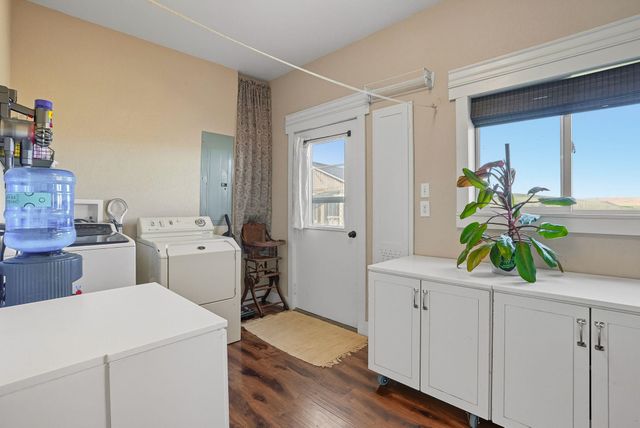 5283 Estate Road North Rd, Sprague, WA 99032