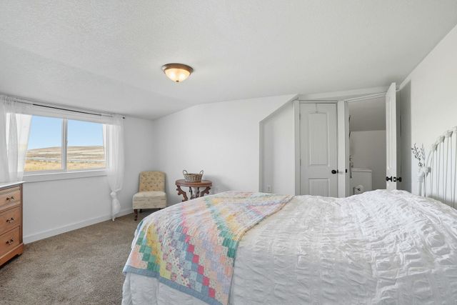 5283 Estate Road North Rd, Sprague, WA 99032