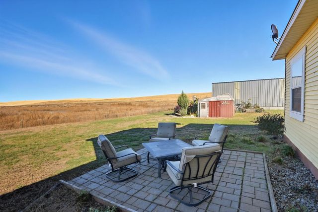 5283 Estate Road North Rd, Sprague, WA 99032