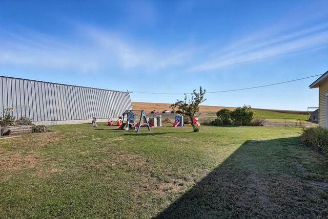 5283 Estate Road North Rd, Sprague, WA 99032