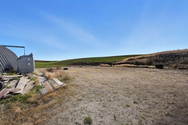 5283 Estate Road North Rd, Sprague, WA 99032