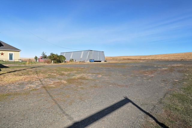 5283 Estate Road North Rd, Sprague, WA 99032