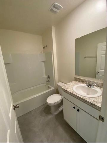 822 SE REMINGTON GREEN DRIVE, Palm Bay, FL 32909