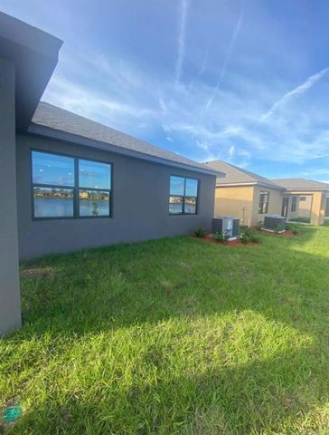 822 SE REMINGTON GREEN DRIVE, Palm Bay, FL 32909