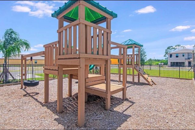 822 SE REMINGTON GREEN DRIVE, Palm Bay, FL 32909
