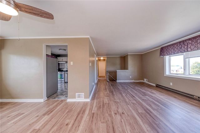1805 Horizon Dr, White Oak, PA 15131
