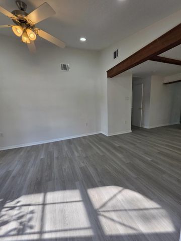 17295 Old Highway 105 E, Conroe, TX 77306