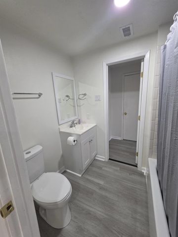 17295 Old Highway 105 E, Conroe, TX 77306