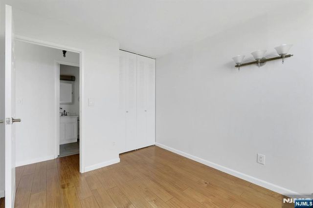 9019 Wall 6B, North Bergen, NJ 07047