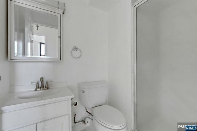 9019 Wall 6B, North Bergen, NJ 07047