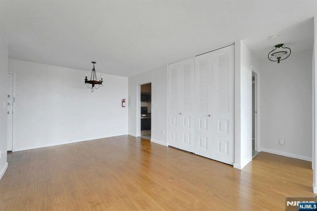 9019 Wall 6B, North Bergen, NJ 07047