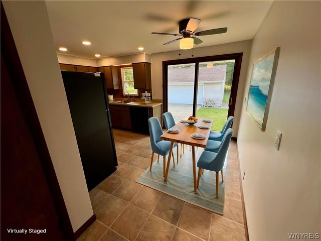 17 Greenhill, West Seneca, NY 14224