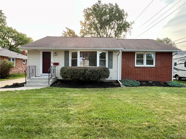 17 Greenhill, West Seneca, NY 14224
