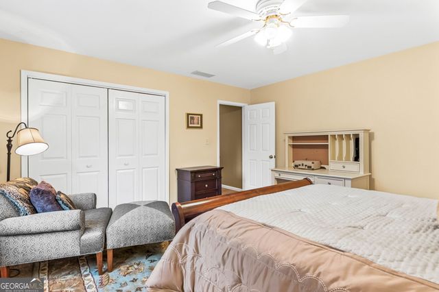 140 Thorne Ridge Trail, Fayetteville, GA 30214