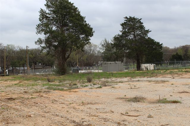 2320 Post Oak Road, Hutchins, TX 75141