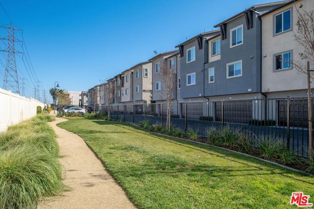 7556 Landon Lane, Gardena, CA 90248