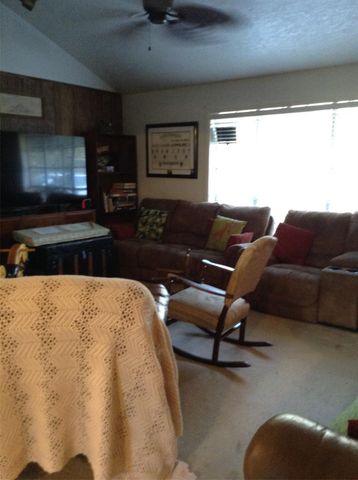 157 County Road 3252, Cleveland, TX 77327