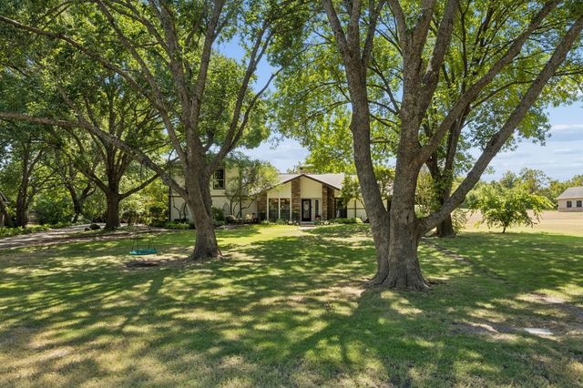 520 Cottonwood Place, Fairview, TX 75069