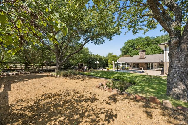 520 Cottonwood Place, Fairview, TX 75069
