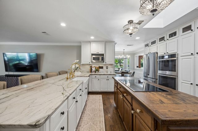 520 Cottonwood Place, Fairview, TX 75069