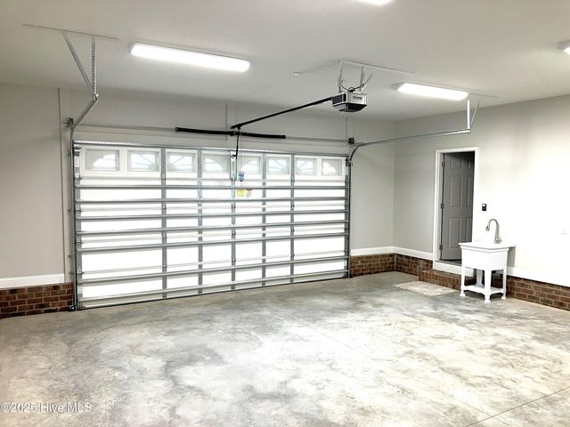 401 King Richard Court, Jacksonville, NC 28546
